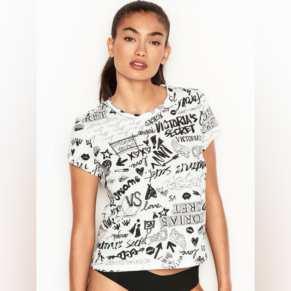 Victoria’s Secret Womens T shirt SZ-SP short Sleeve white w/black logo